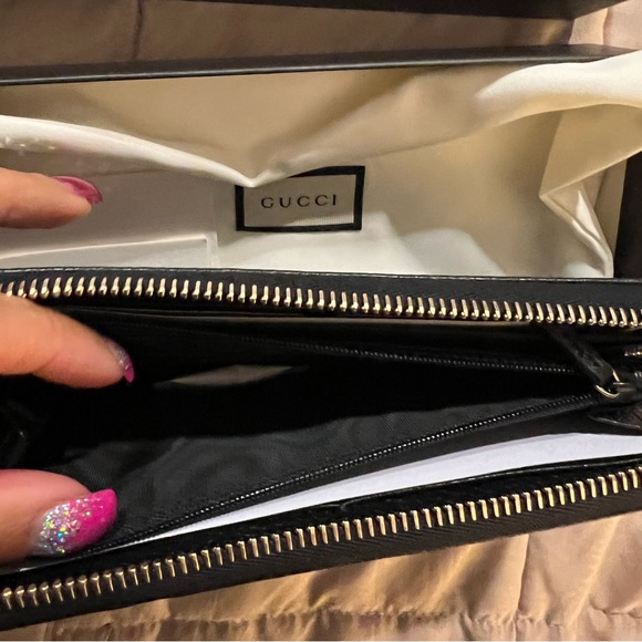 New in box Gucci zipper black leather wallet - Picture 3 of 4